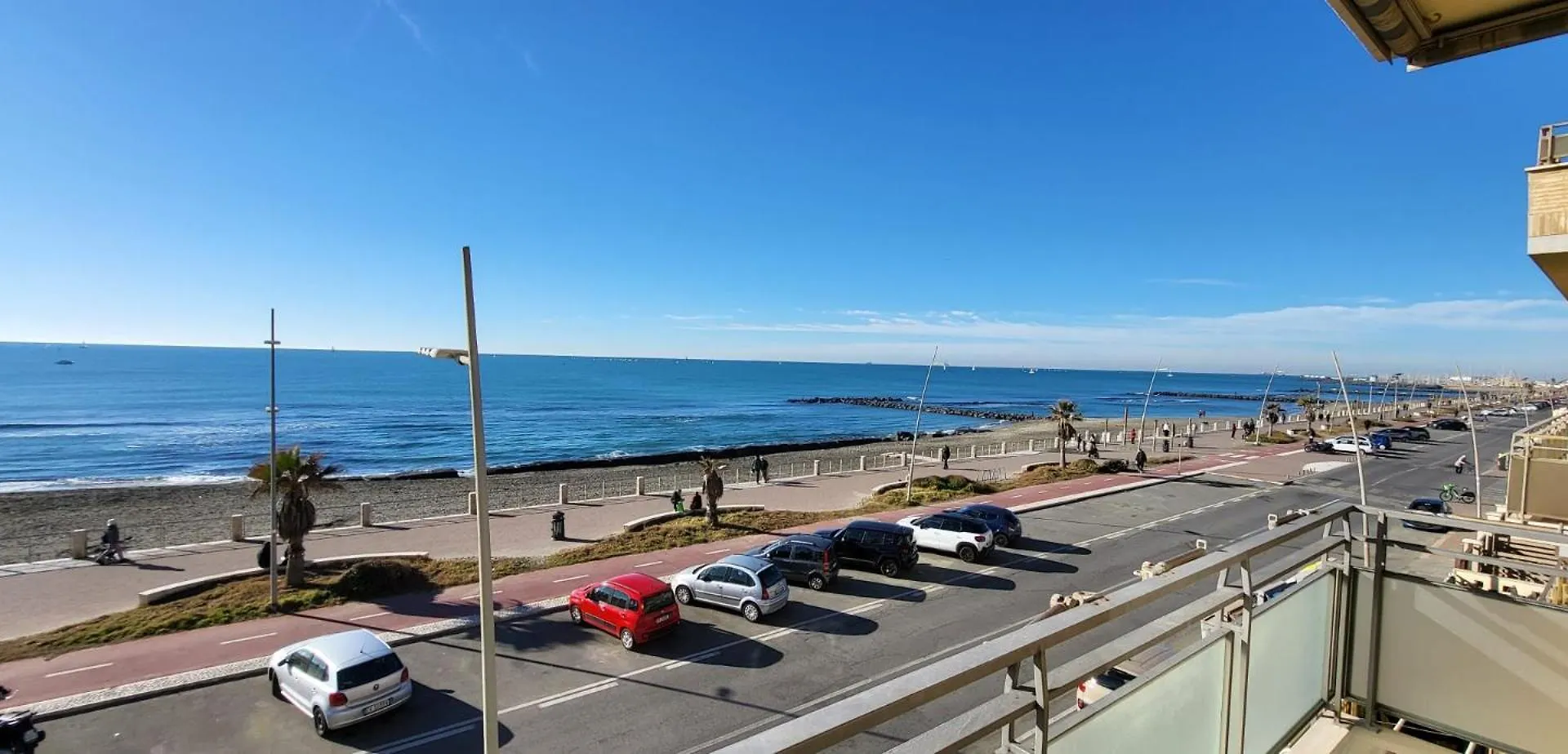 The Seafront Pearl - Ostia Apartment 0*, Lido di Ostia Italy
